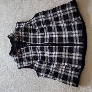 Croft & Barrow size L Vest